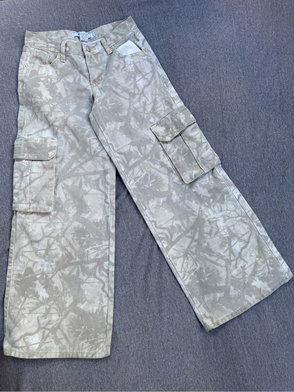 Refrain Los Angeles Tree Branch Camo Cargo Pants Size 0 / 24